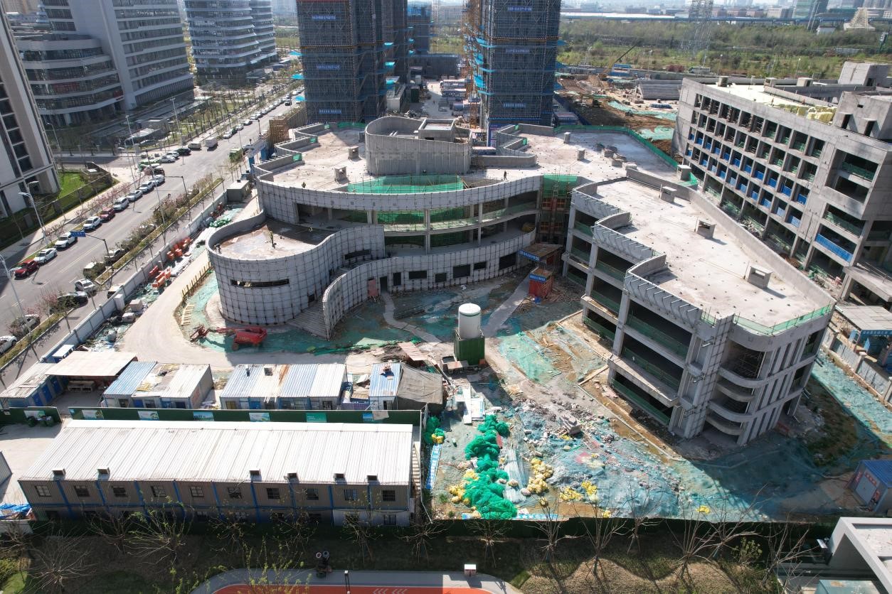 置业滨湖必选项： 一站式优教圈 成就品质生活未来