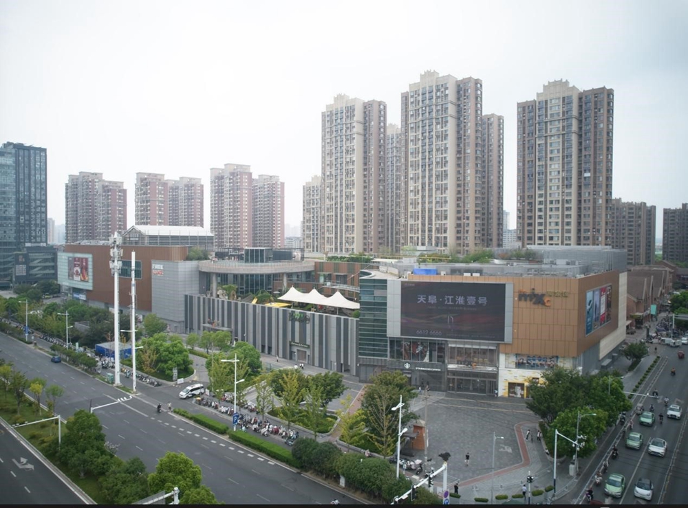 天鹅湖政务东板块又一新盘面世，临展开放引得全城关注！