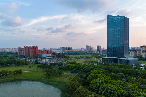 绿城高新第三子，为何值得期待?