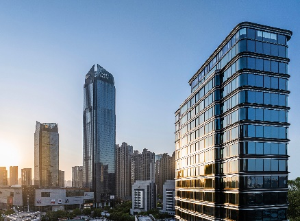 国际政务区 惟此T10丨豪宅体验师安东尼本尼对话国际设计师CCD